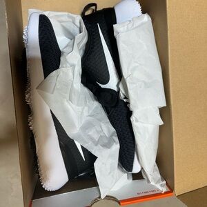 Women’s Nike roshe G golf shoes brand new in box